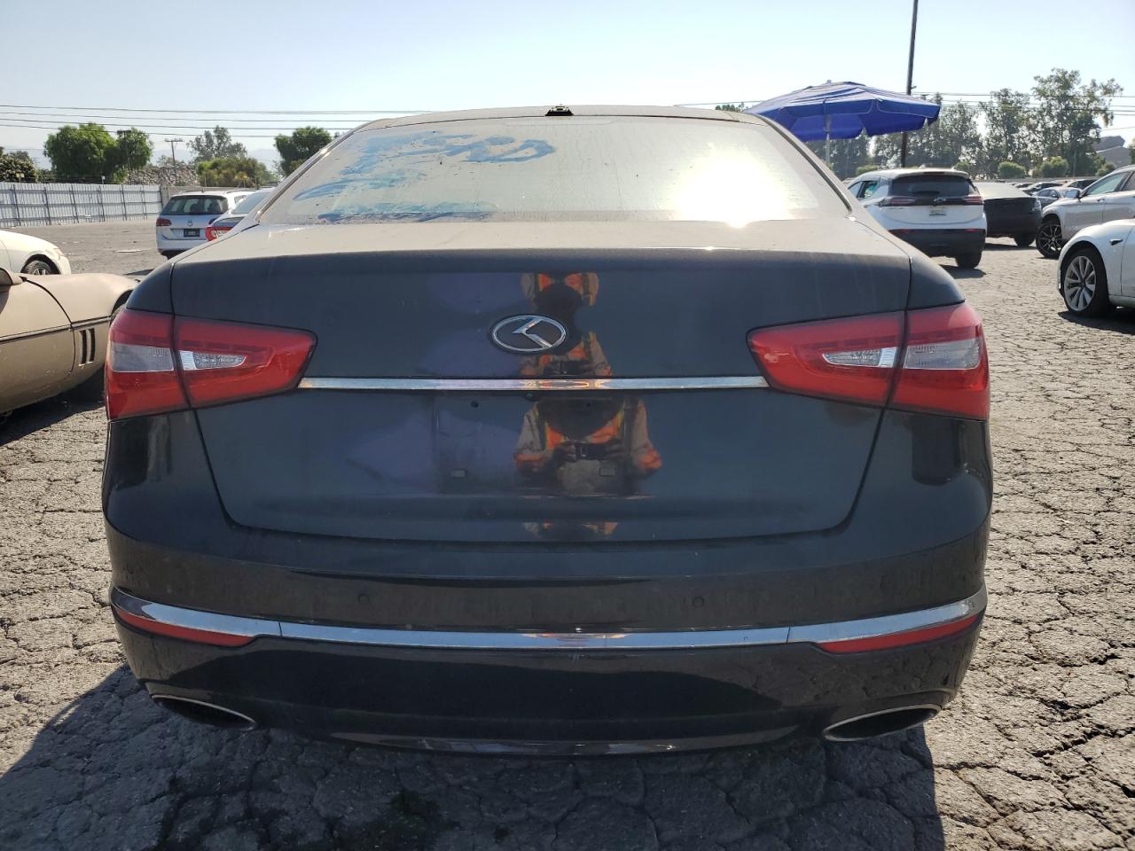 2014 Kia Cadenza Premium vin: KNALN4D79E5129195