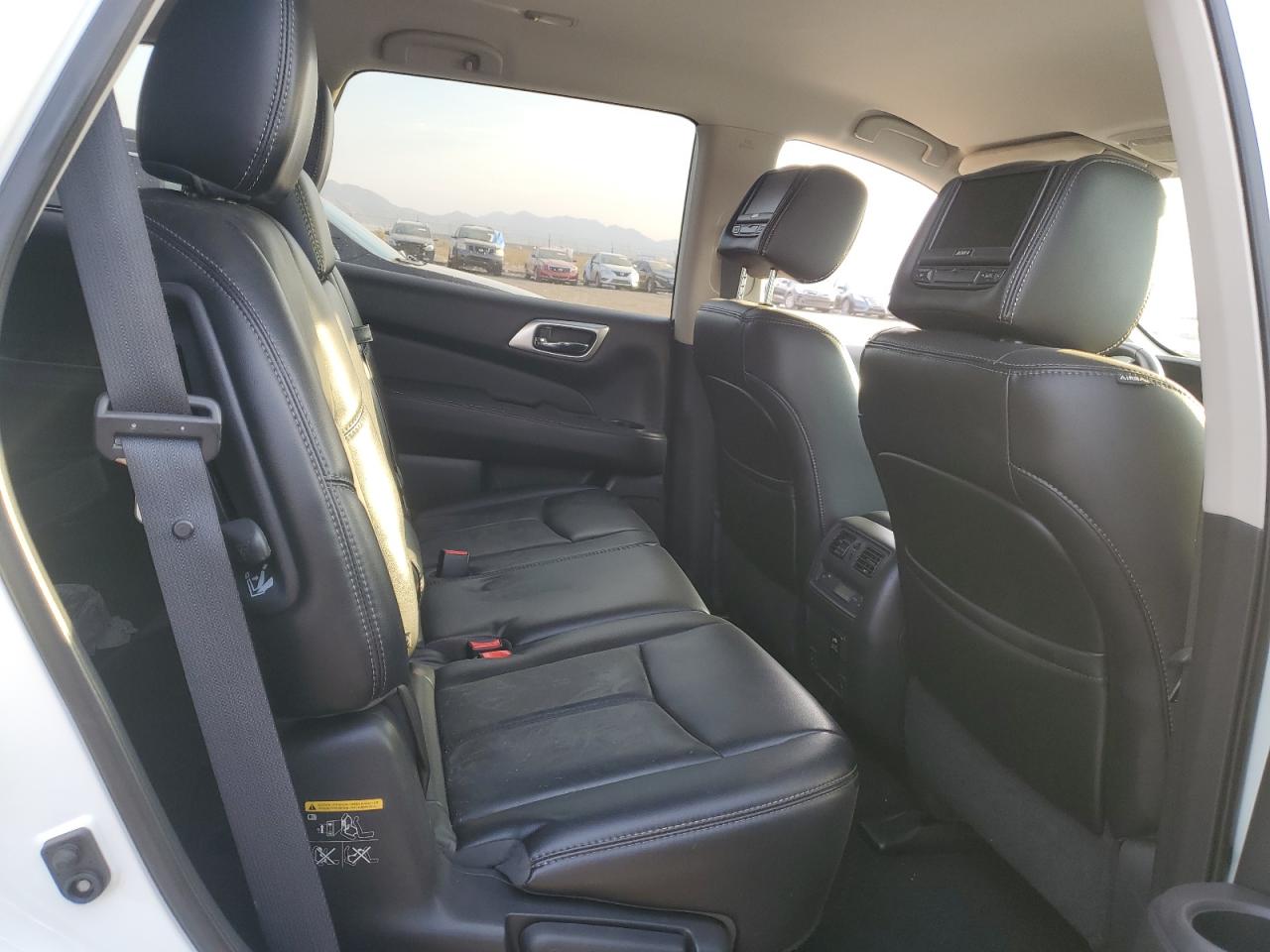 5N1DR2MM7HC678606 2017 Nissan Pathfinder S