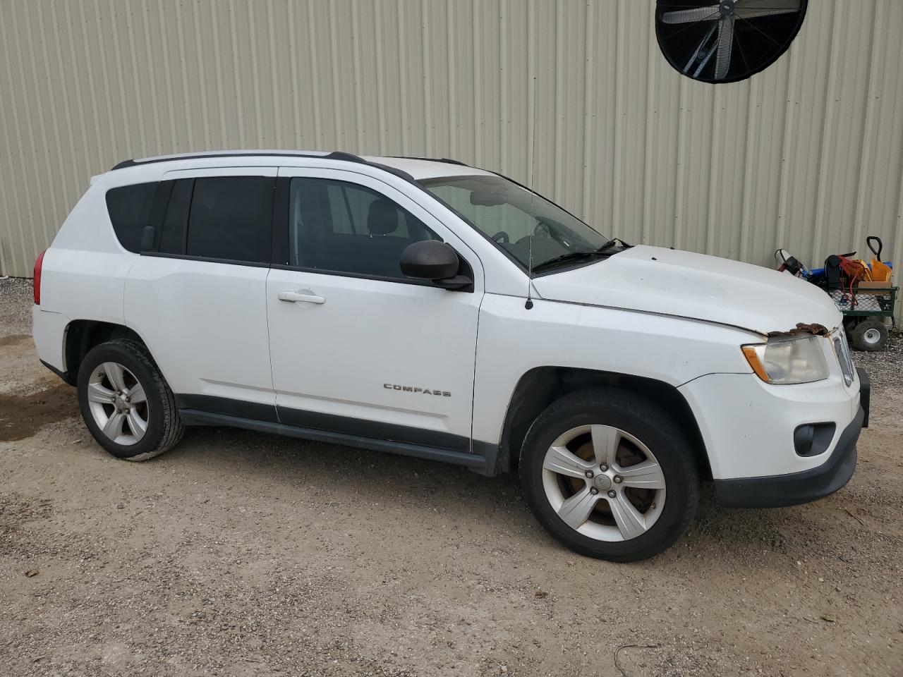 2012 Jeep Compass Latitude vin: 1C4NJDEB3CD676055