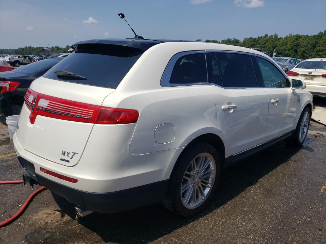 2013 Lincoln Mkt vin: 2LMHJ5AT4DBL54856