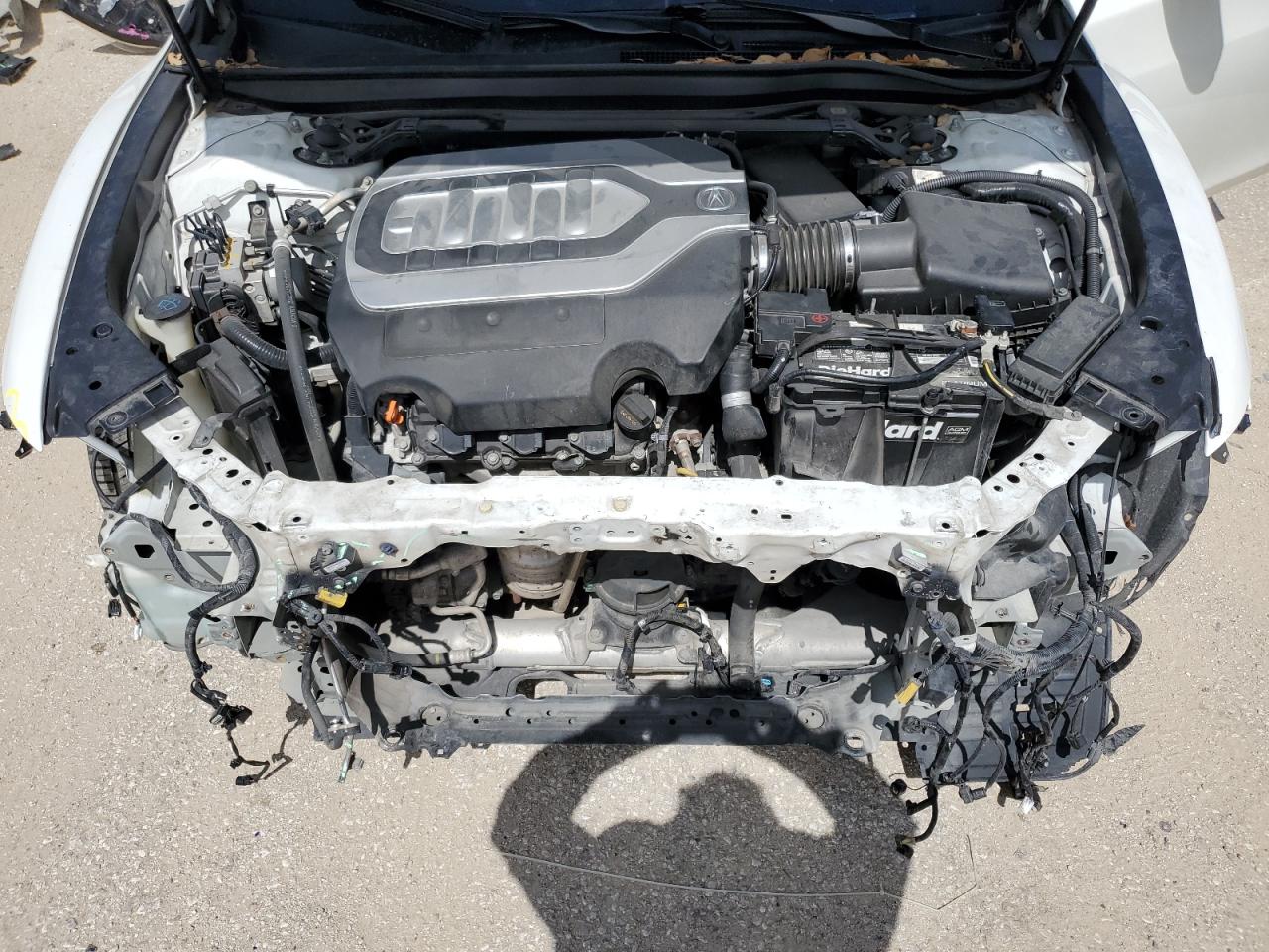 JH4KC1F90HC000214 2017 Acura Rlx Advance