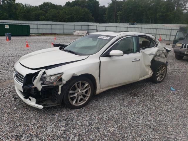 NISSAN MAXIMA S