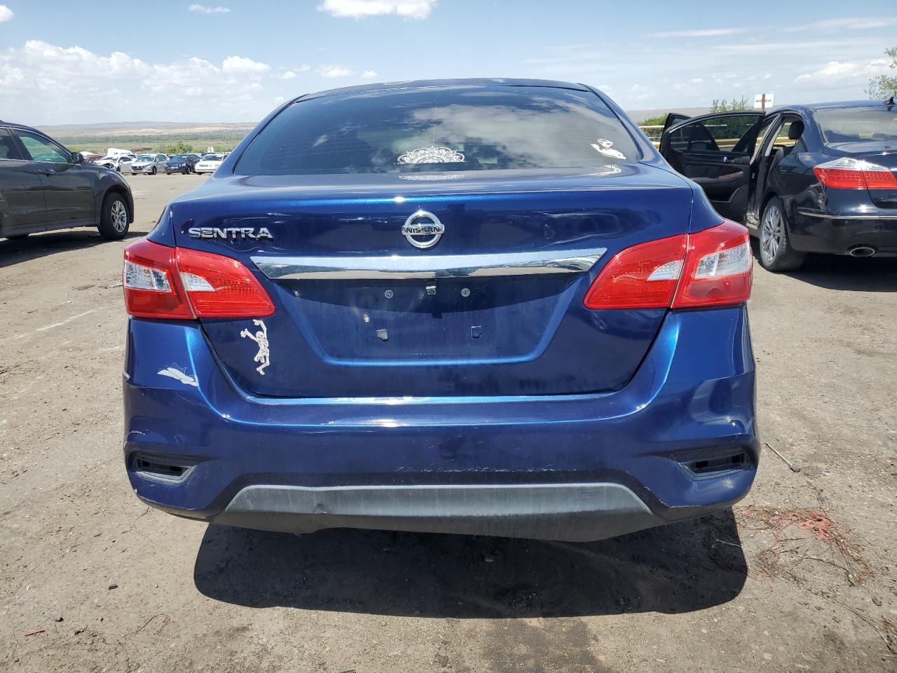 2016 Nissan Sentra S vin: 3N1AB7APXGY215102