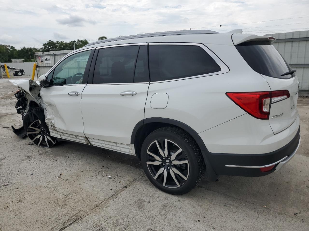 Lot #2974806146 2020 HONDA PILOT TOUR