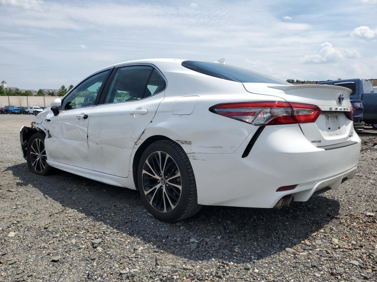 4T1B21HK2KU521792 2019 Toyota Camry Hybrid