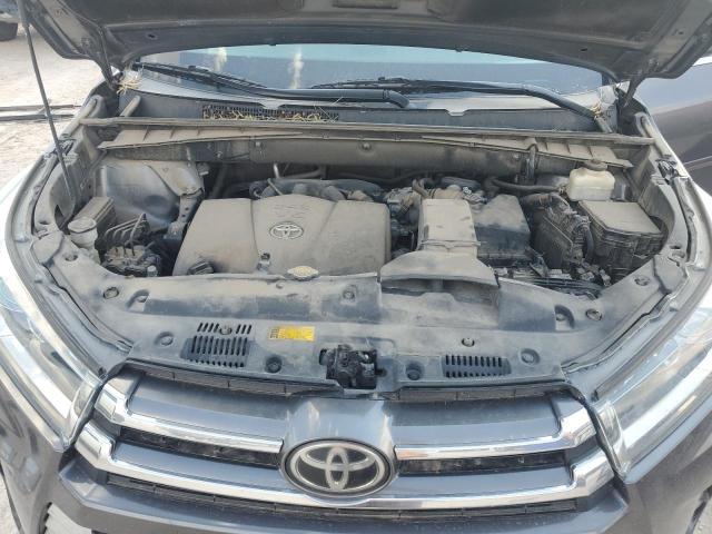 VIN 5TDDZRFH1HS459782 2017 Toyota Highlander, Limited no.12