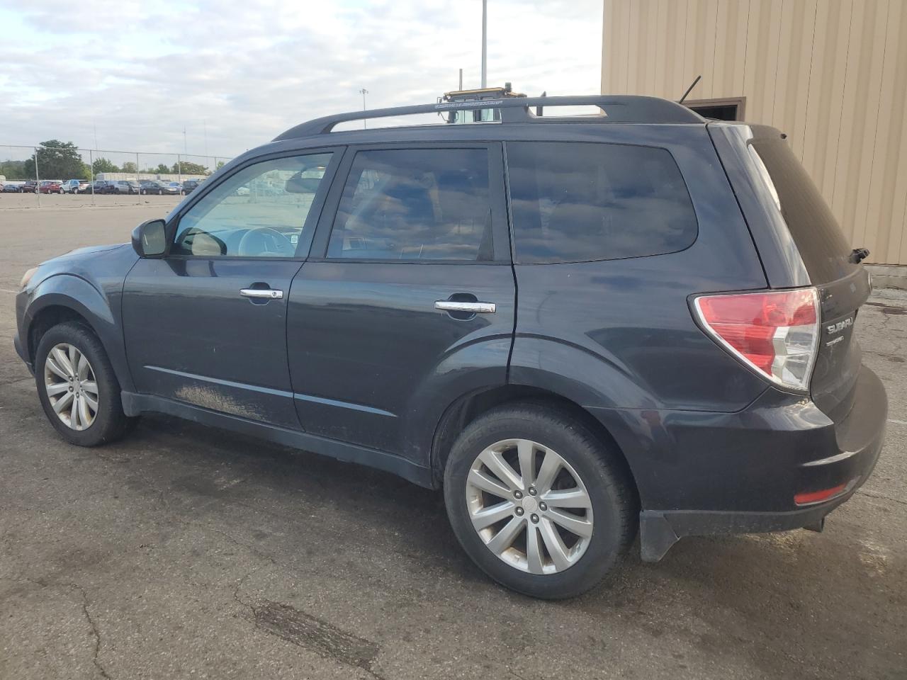 2012 Subaru Forester Limited vin: JF2SHAECXCH400116