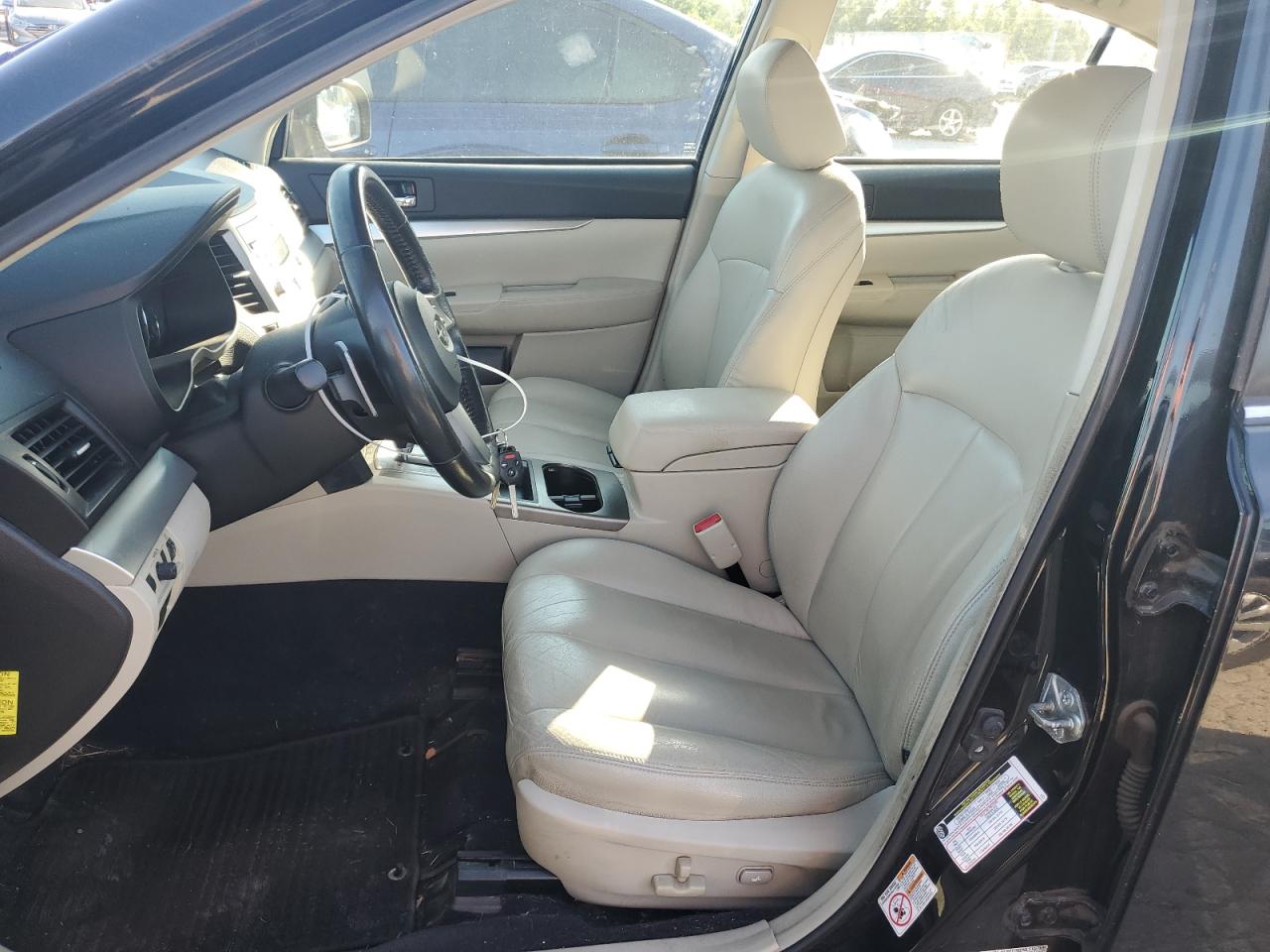 4S3BMCE67A3236138 2010 Subaru Legacy 2.5I Premium