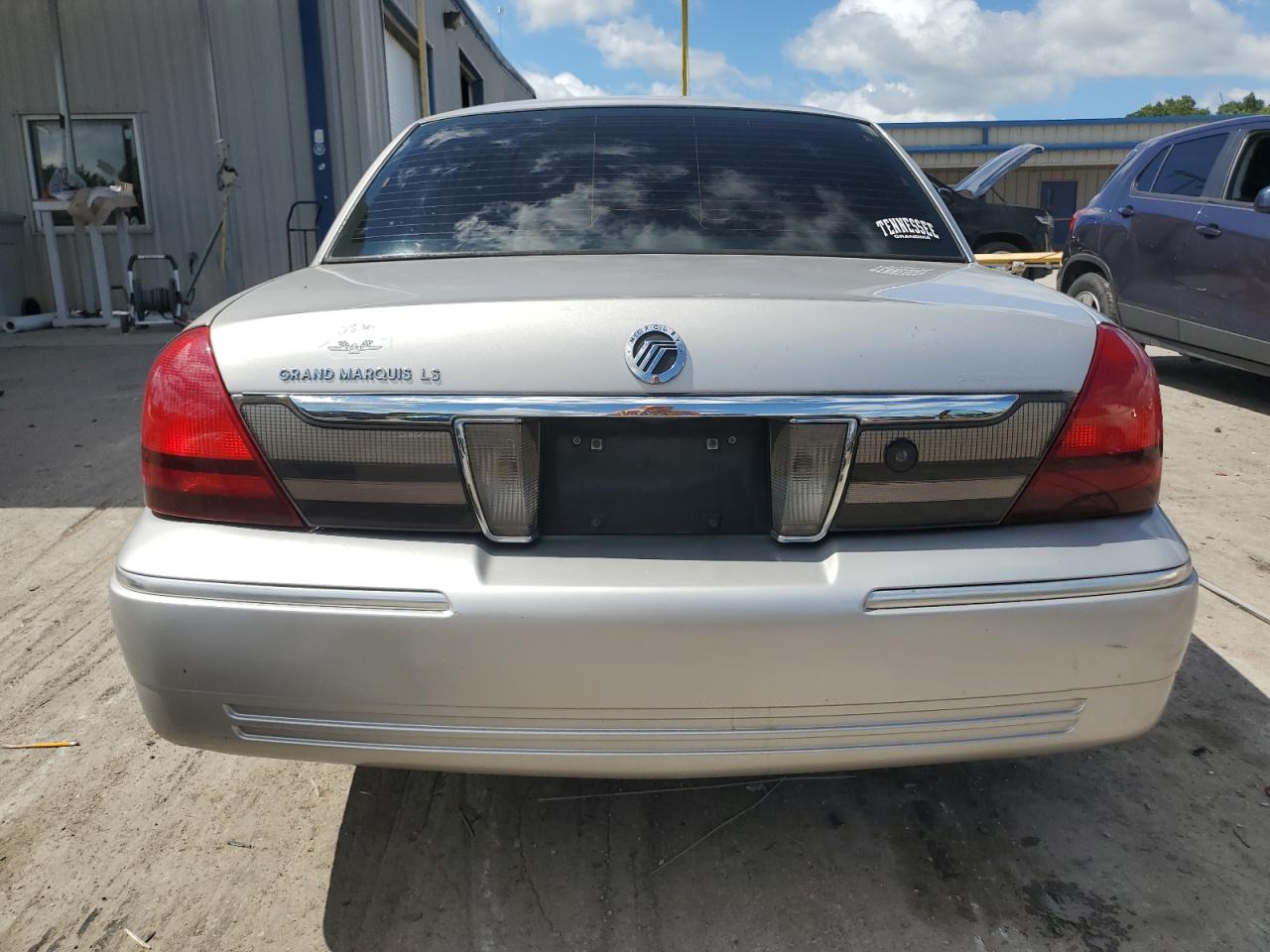 2MEFM75VX7X632705 2007 Mercury Grand Marquis Ls