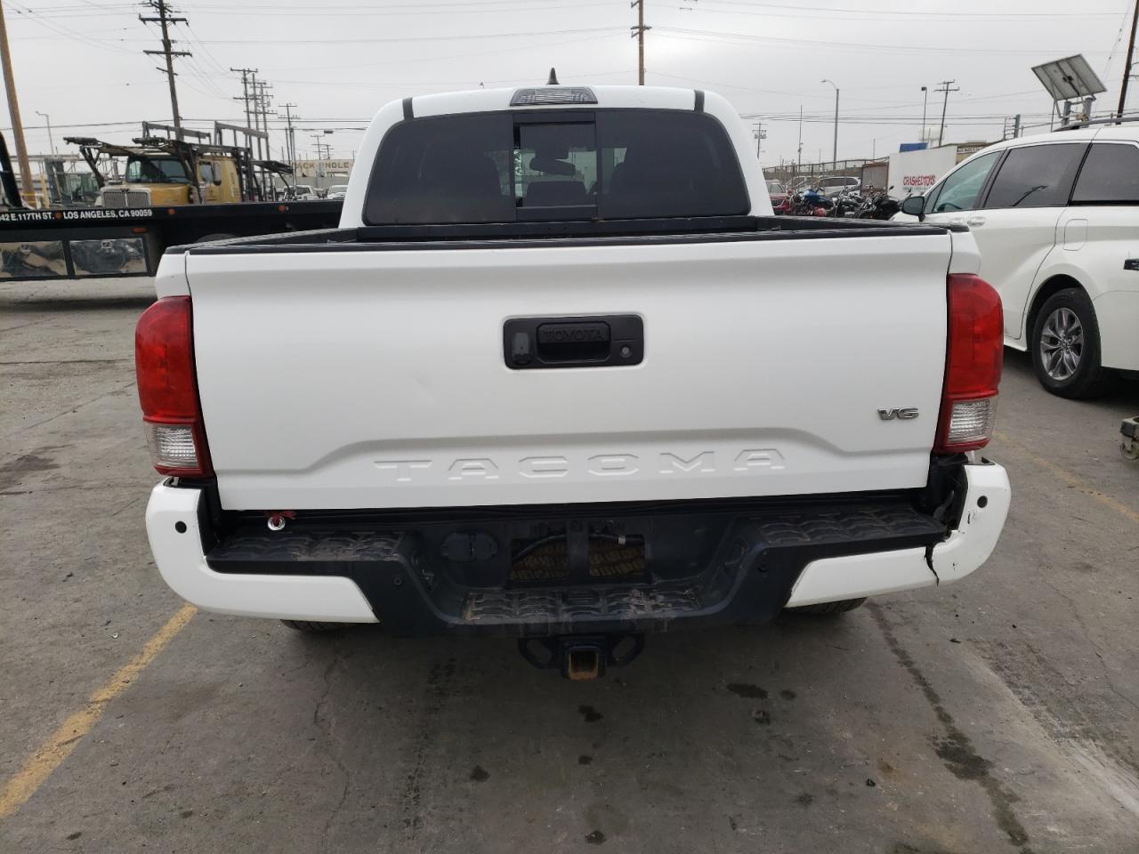 5TFCZ5AN1HX087694 2017 Toyota Tacoma Double Cab