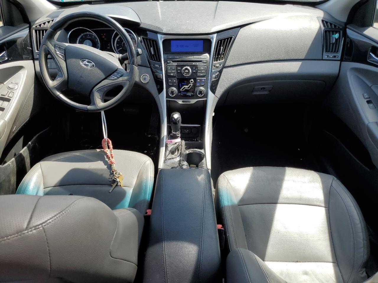 5NPEC4AC0BH016850 2011 Hyundai Sonata Se