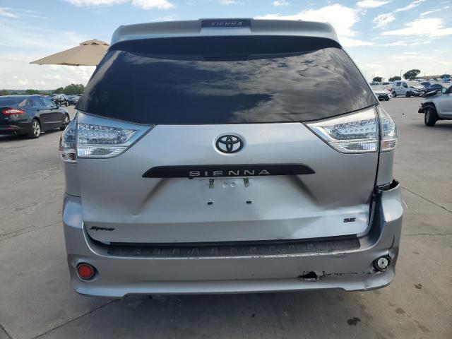 2018 TOYOTA SIENNA SE 5TDXZ3DC8JS943228