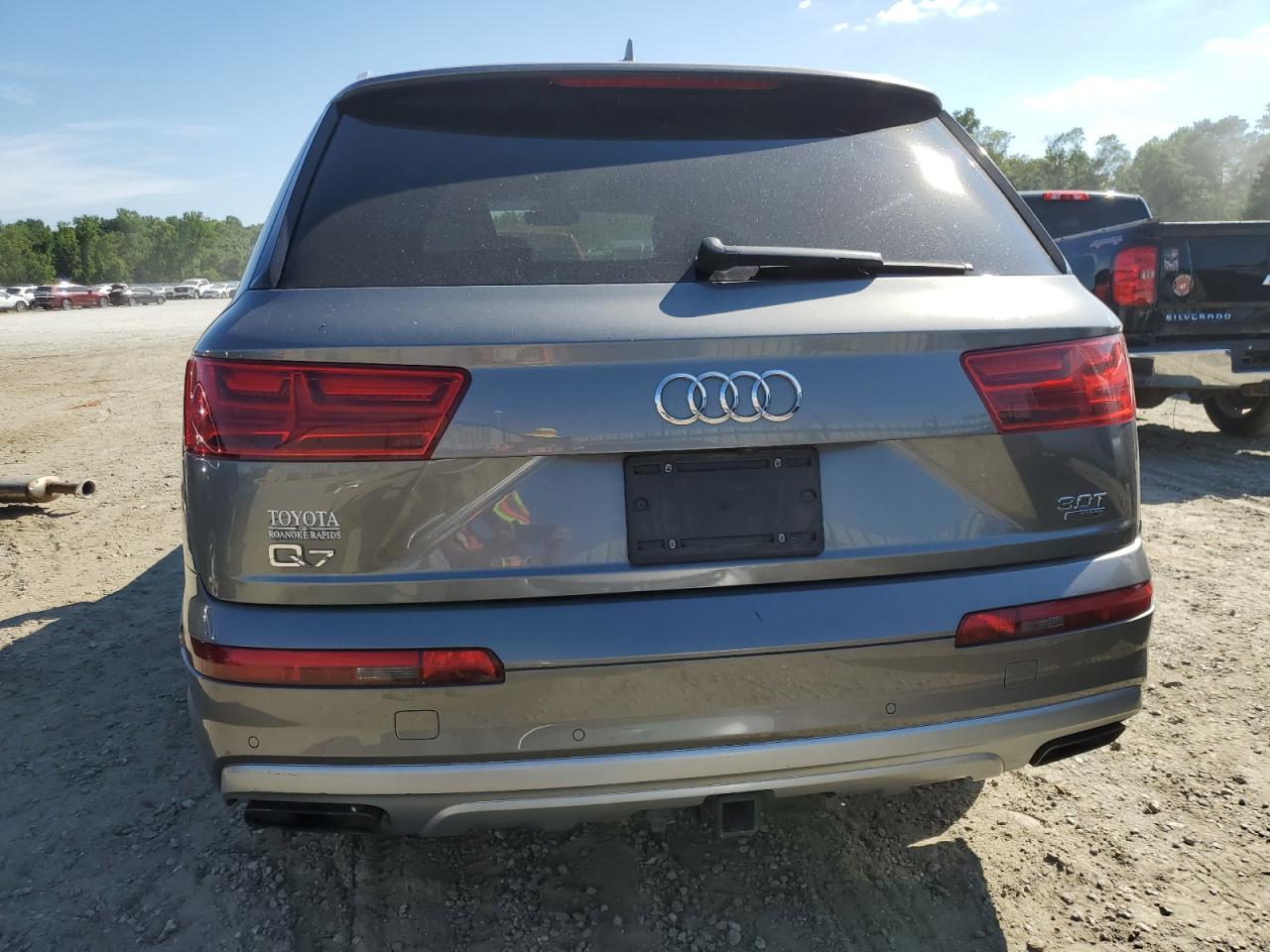 WA1LAAF7XHD053825 2017 Audi Q7 Premium Plus