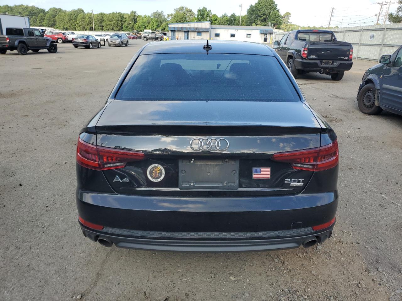 WAUKMAF41JA089633 2018 Audi A4 Premium