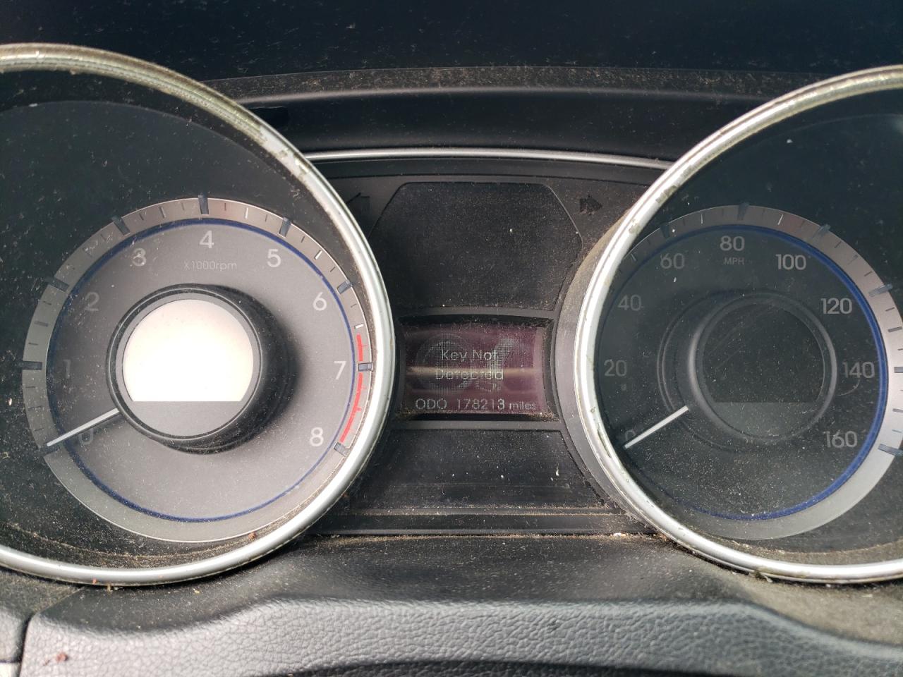 5NPEC4AC6BH176893 2011 Hyundai Sonata Se