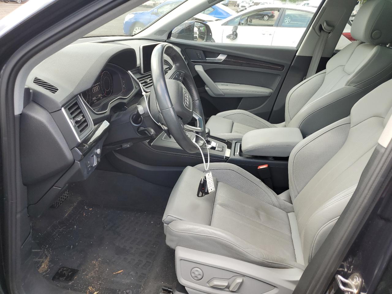 WA1CNAFY4J2177748 2018 Audi Q5 Prestige