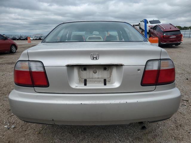 1996 Honda Accord Lx VIN: 1HGCD5639TA212041 Lot: 61172694