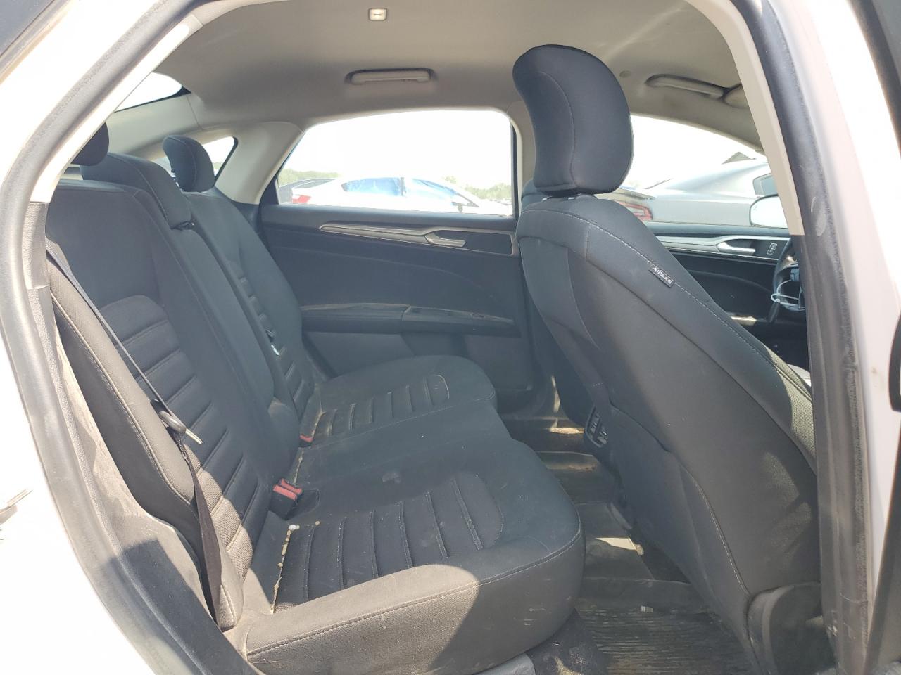 3FA6P0LU9KR147575 2019 Ford Fusion Se