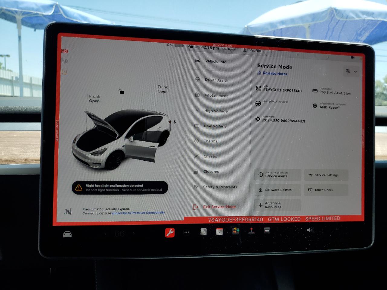 7SAYGDEF3RF065140 2024 Tesla Model Y