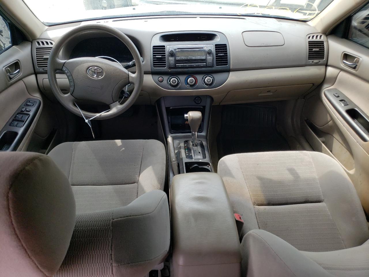 Toyota Camry le 2005