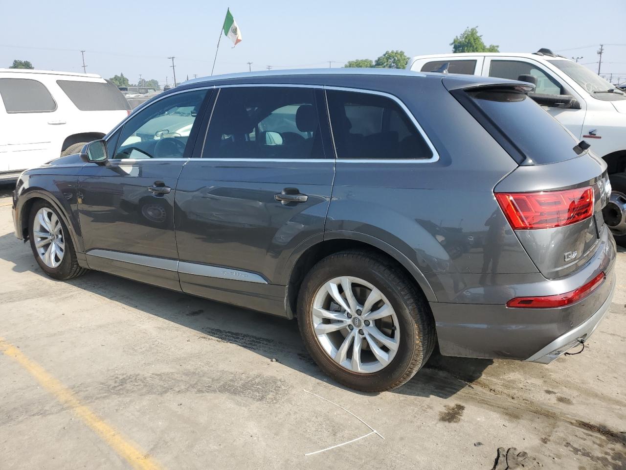 2019 Audi Q7 Premium vin: WA1AHAF70KD016566