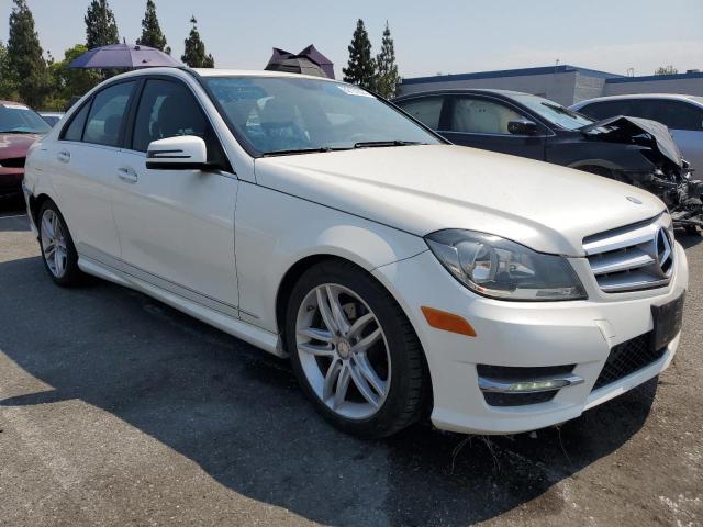 VIN WDDGF4HB1DR270596 2013 Mercedes-Benz C-Class, 250 no.4