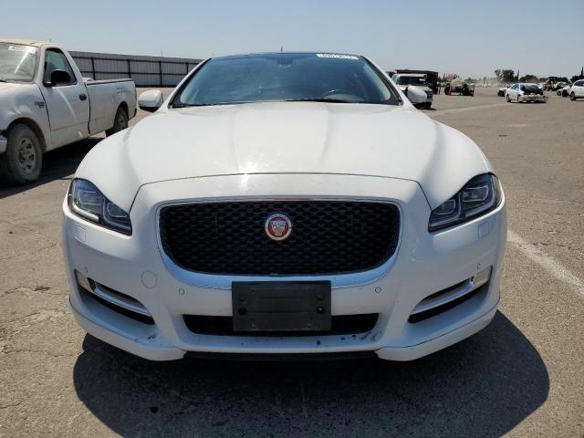 VIN SAJWA1C77G8V92046 2016 Jaguar XJ no.5