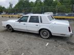 LINCOLN TOWN CAR photo