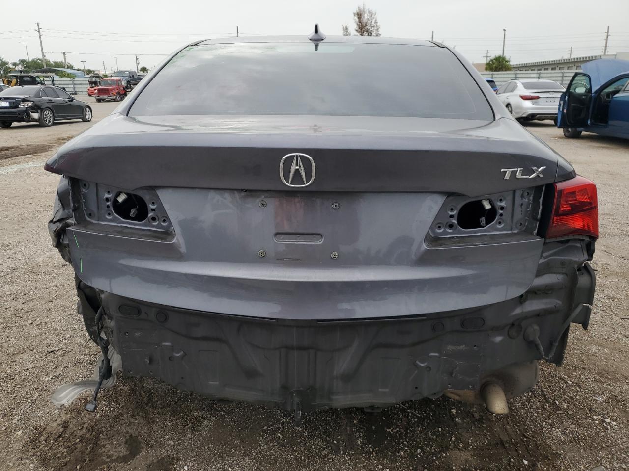 19UUB2F58HA004332 2017 Acura Tlx Tech
