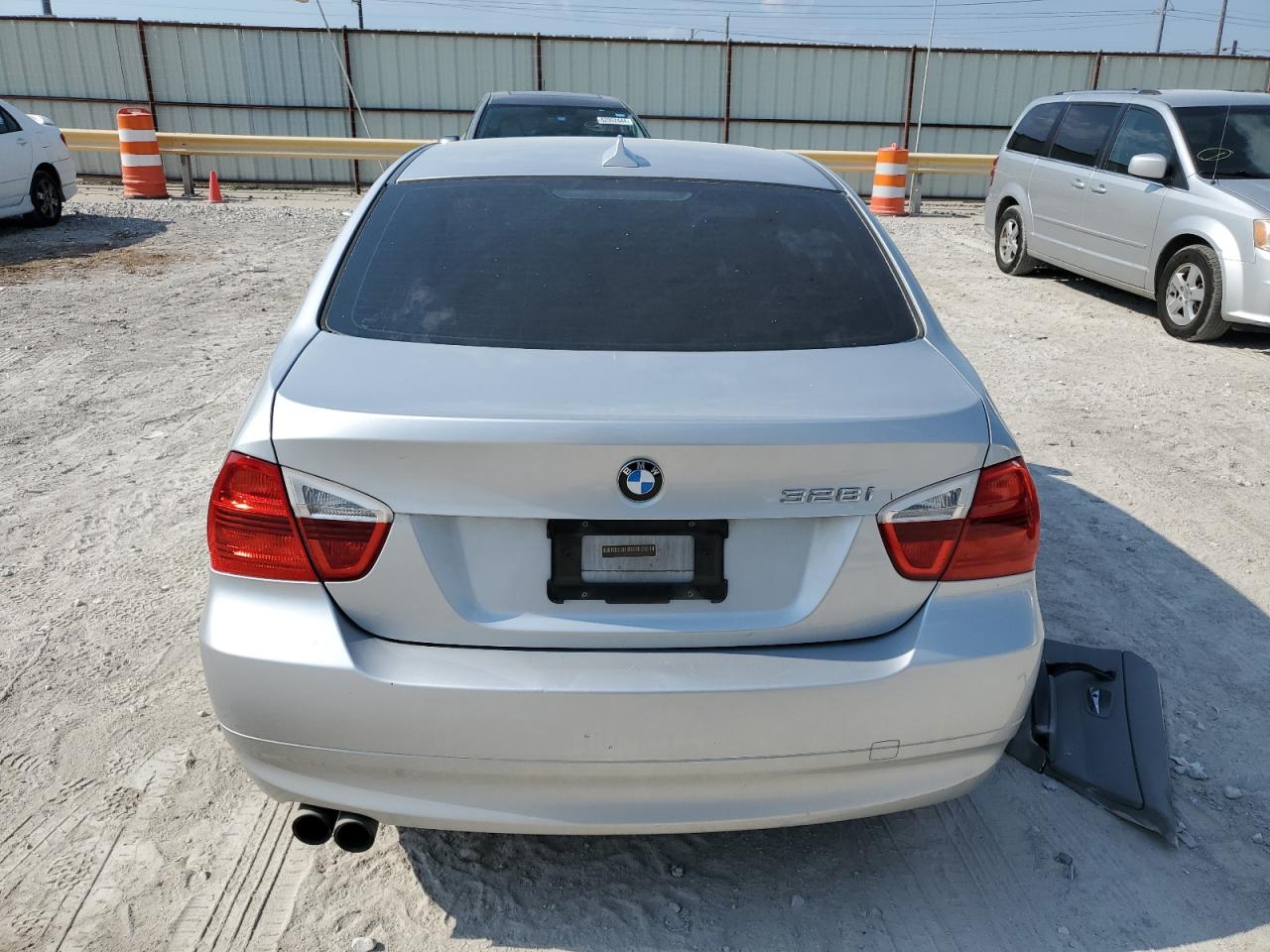 WBAVA37538NL53902 2008 BMW 328 I