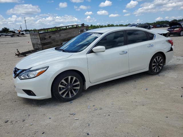 1N4AL3AP5HC488628 2017 NISSAN ALTIMA - Image 1