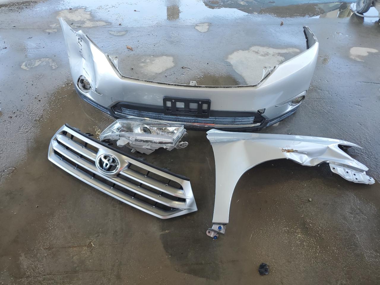 5TDYK3EH9CS070529 2012 Toyota Highlander Limited