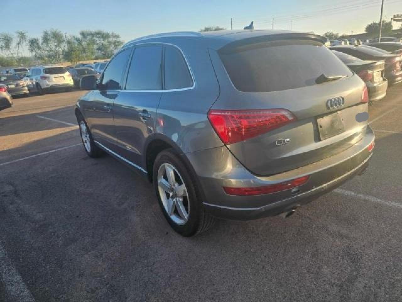 2012 Audi Q5 Premium Plus vin: WA1LFAFP8CA041233