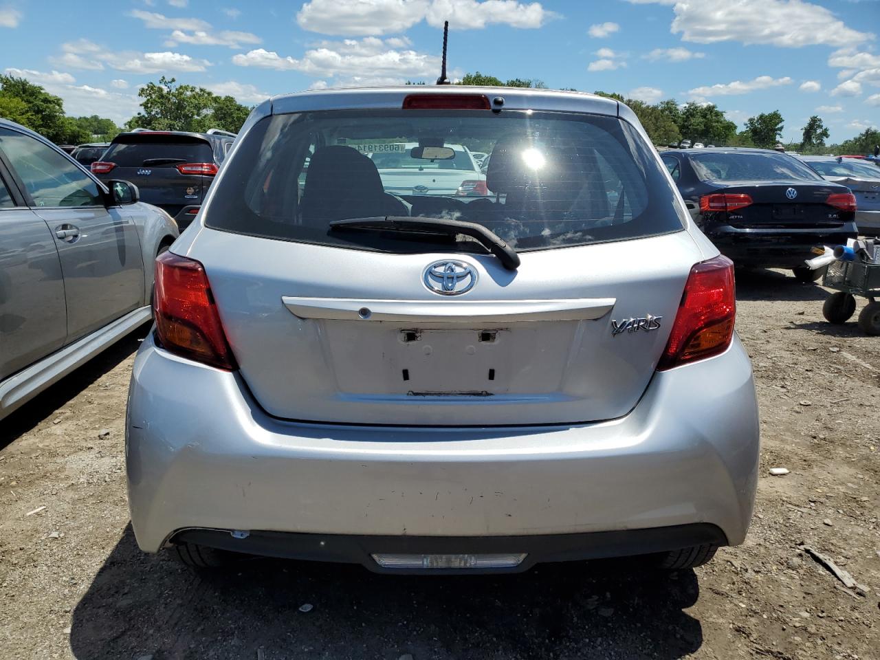 VNKKTUD3XHA073143 2017 Toyota Yaris L