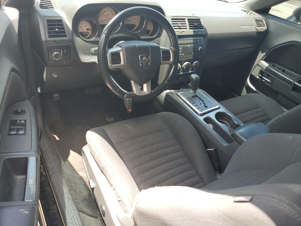 2B3CJ4DG5BH512958 2011 Dodge Challenger