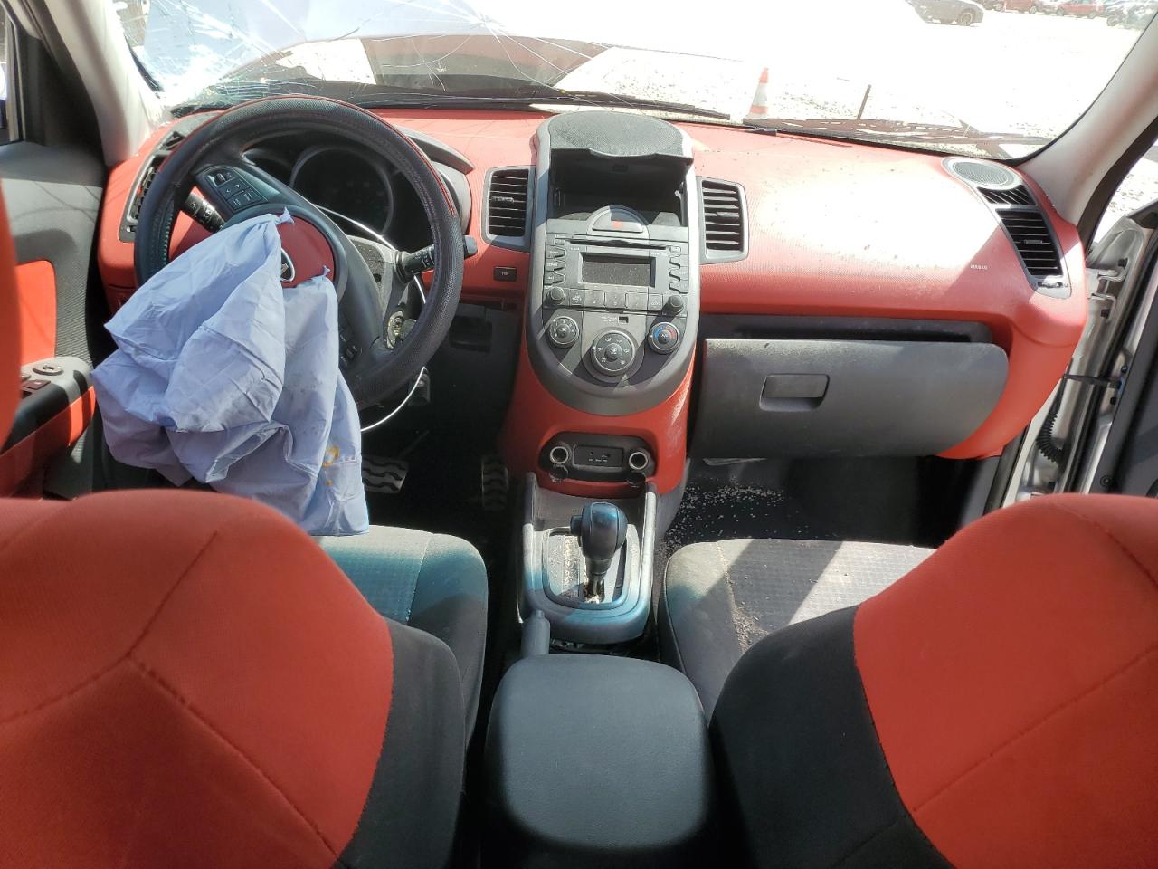 KNDJT2A20A7046380 2010 Kia Soul +