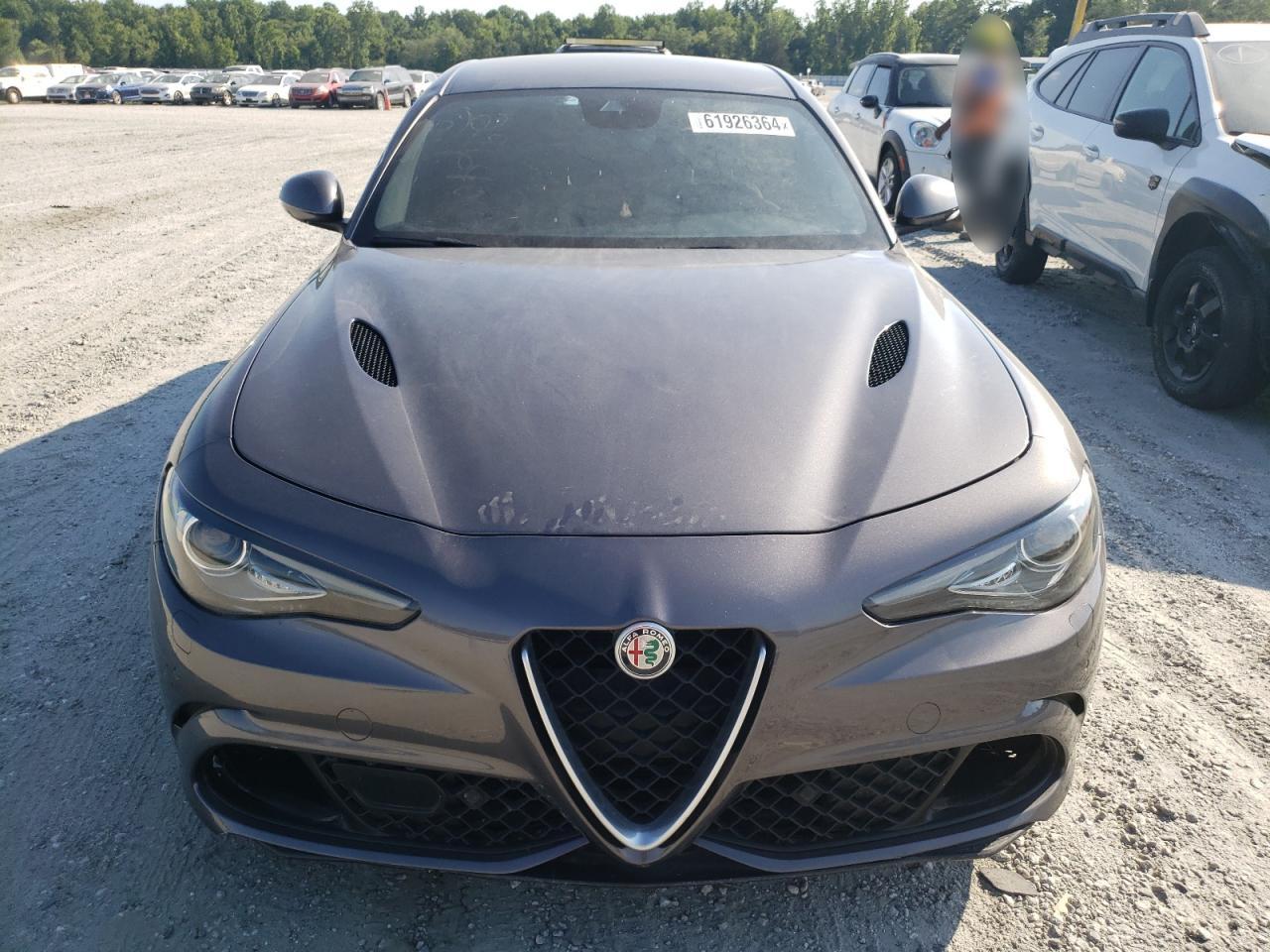 ZARFAEAV3H7519082 2017 Alfa Romeo Giulia Quadrifoglio