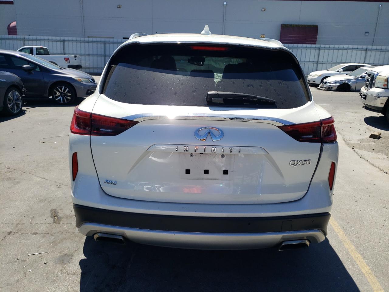 3PCAJ5M37KF107098 2019 Infiniti Qx50 Essential