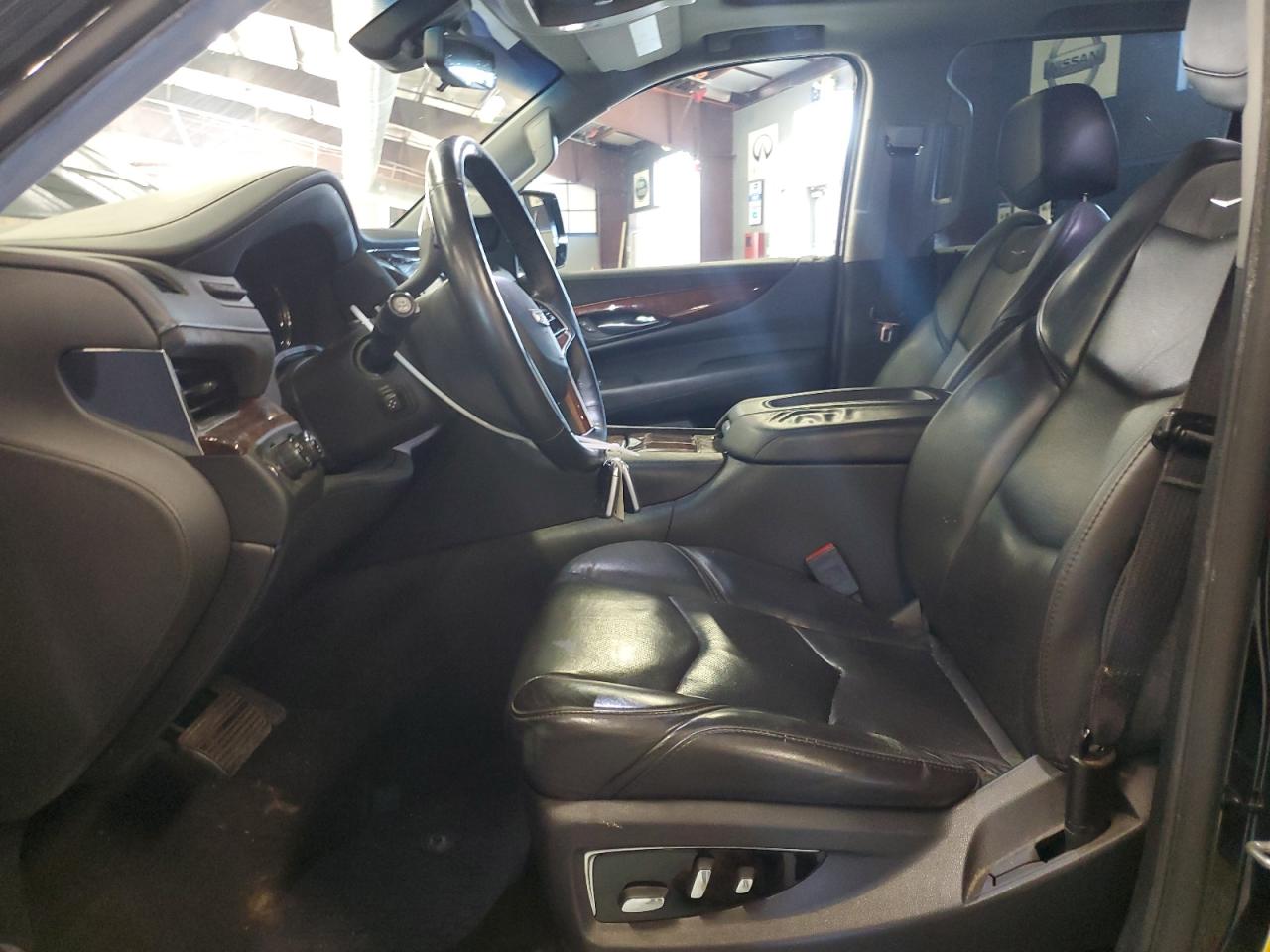 1GYS4JKJ0JR145085 2018 Cadillac Escalade Esv Premium Luxury