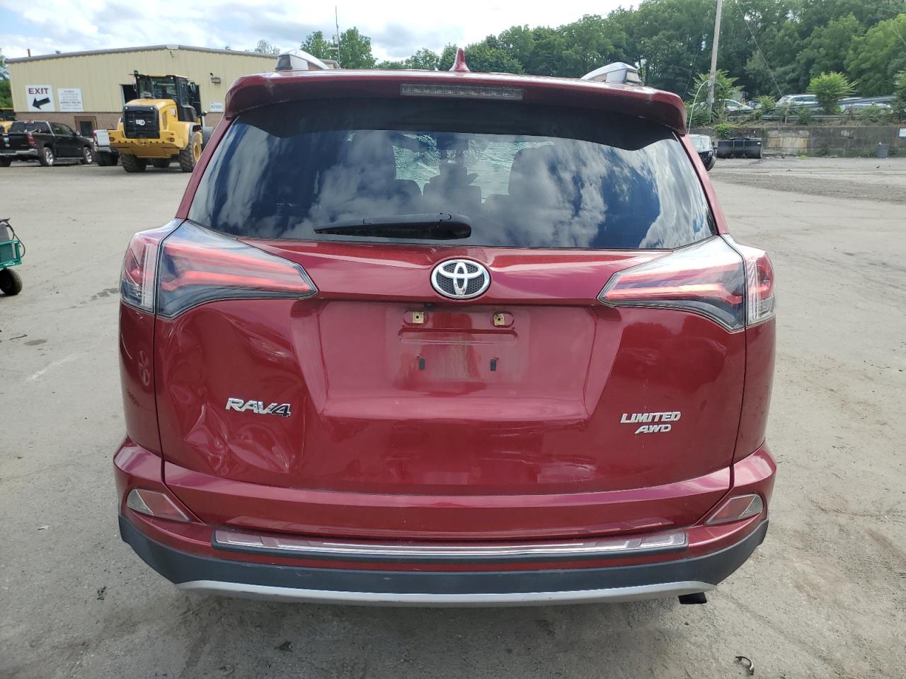 2018 Toyota Rav4 Limited vin: JTMDFREV9JD236052