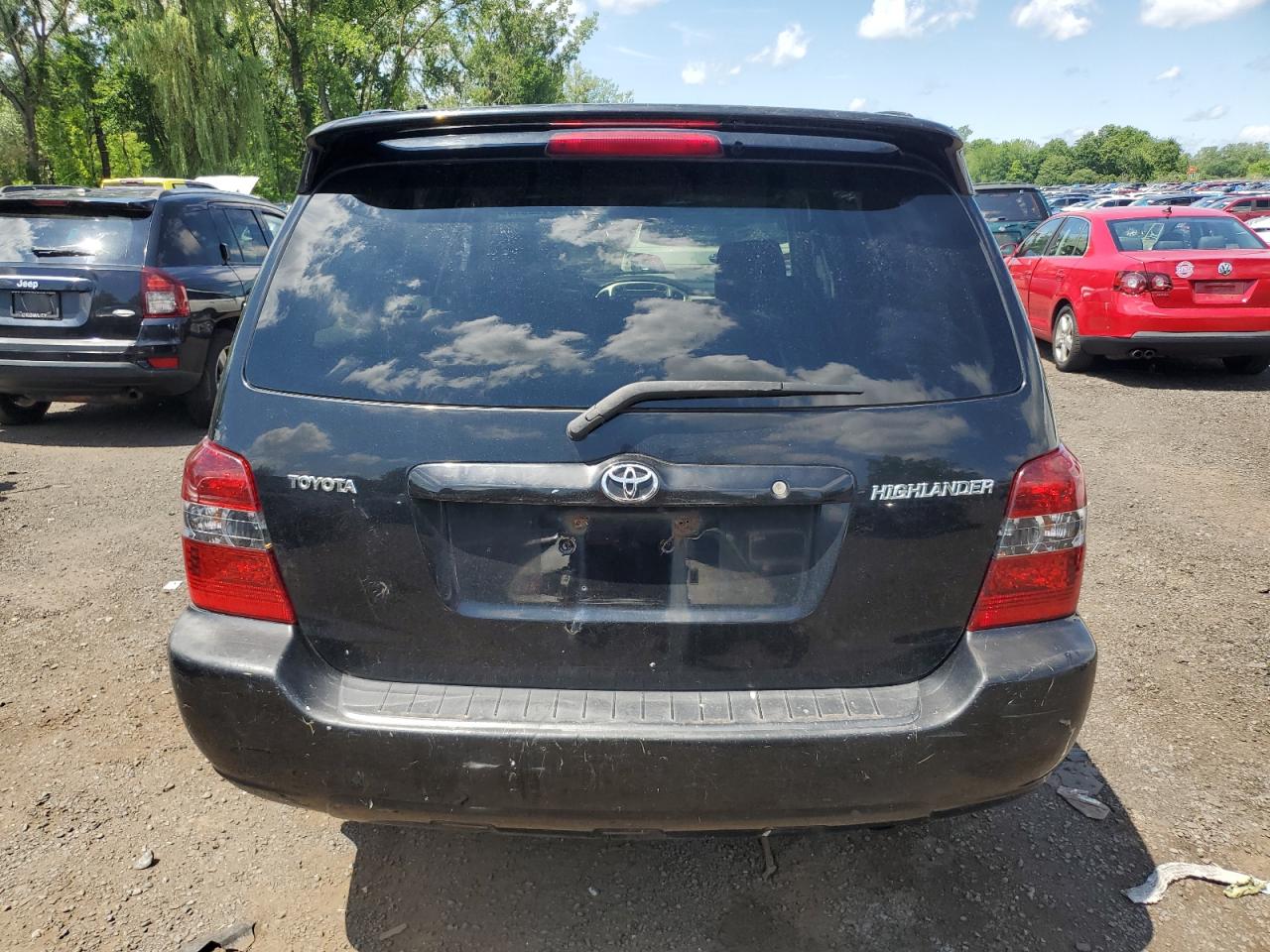 JTEGD21A250111075 2005 Toyota Highlander