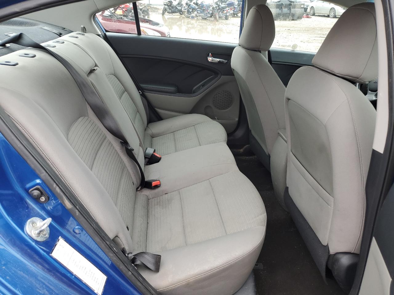 KNAFX4A64F5318664 2015 Kia Forte Lx