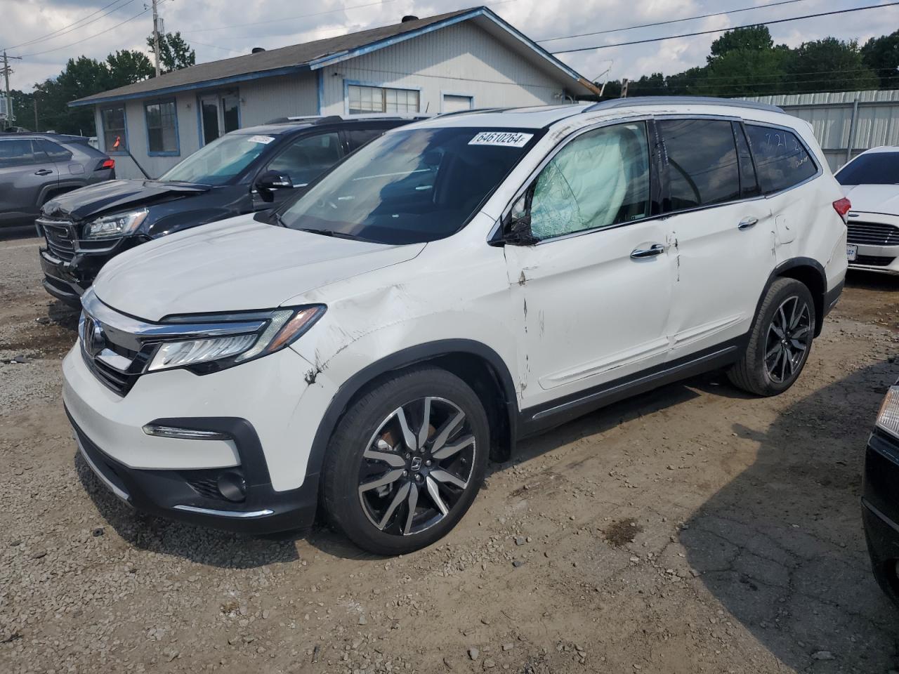 Lot #2821405280 2022 HONDA PILOT TOUR