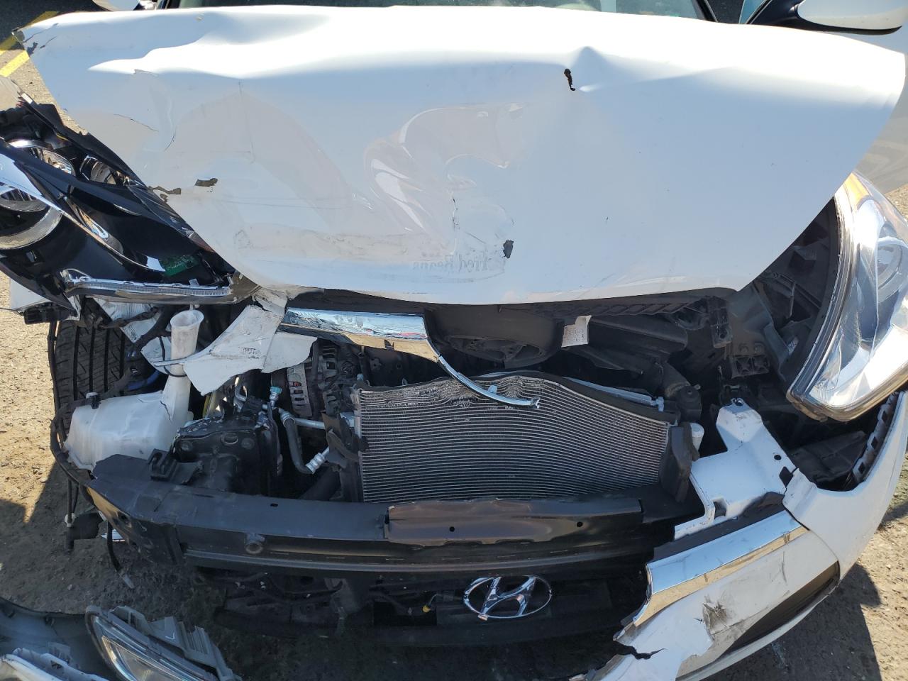 KMHTC6AD3HU315626 2017 Hyundai Veloster