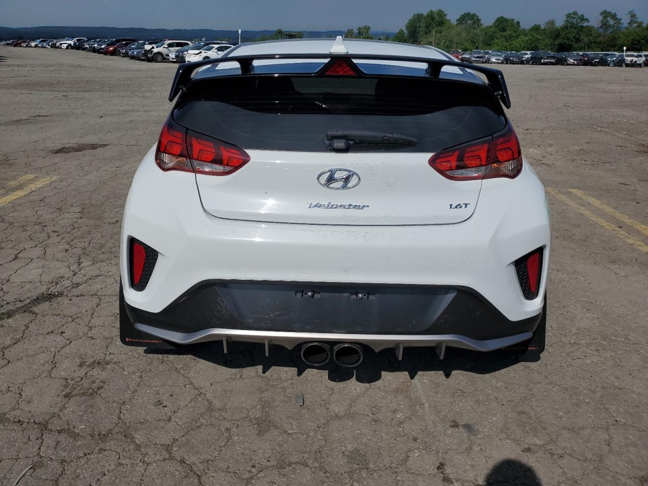 KMHTH6ABXKU007781 2019 Hyundai Veloster Turbo