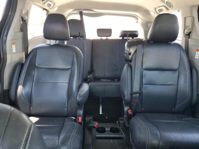 2018 TOYOTA SIENNA SE 5TDXZ3DC9JS943013