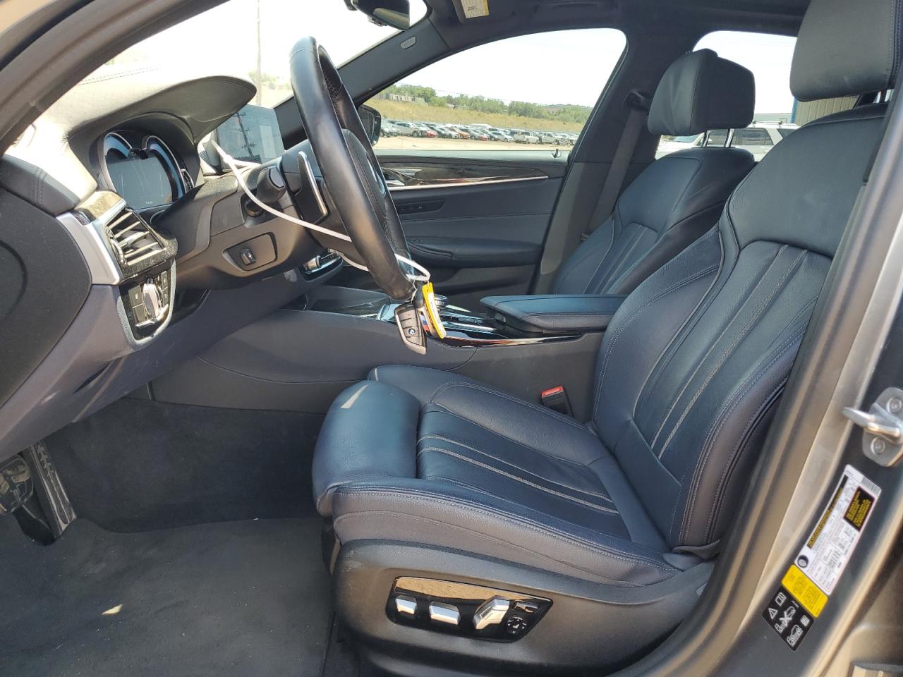 WBAJE7C55JWC55229 2018 BMW 540 Xi