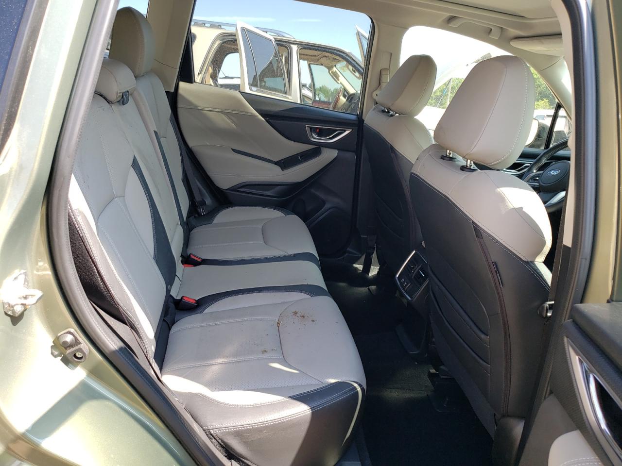 JF2SKAUC7KH478337 2019 Subaru Forester Limited