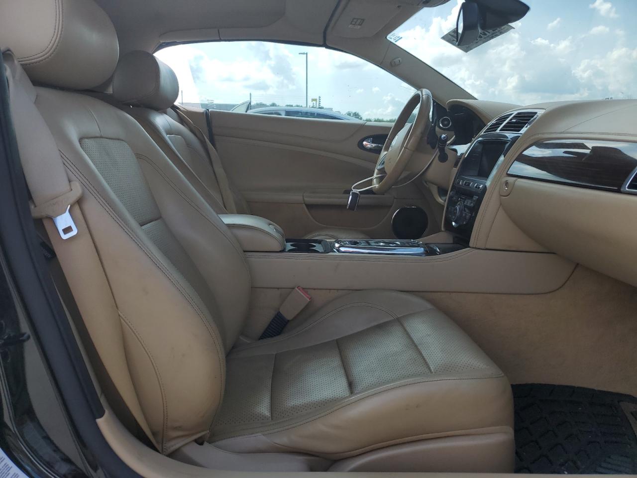 SAJWA4GB6CLB46111 2012 Jaguar Xk