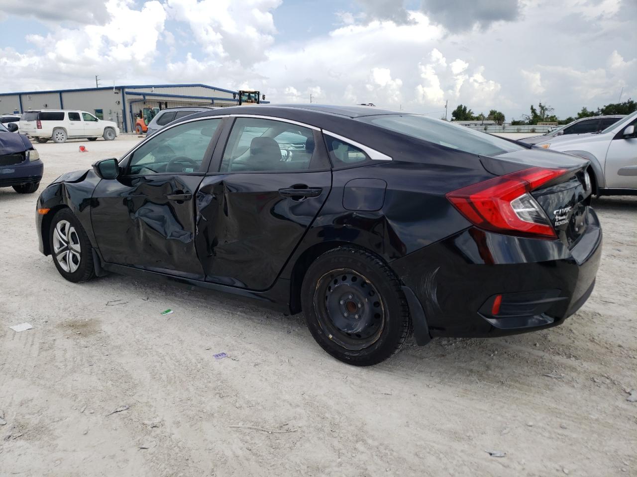 19XFC2F53JE026441 2018 Honda Civic Lx